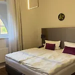 Apart-hotel Black Eagle 4*