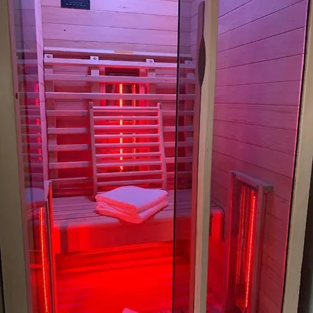 Aparthotel Black Eagle 4*