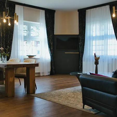 Black Eagle Aparthotel *