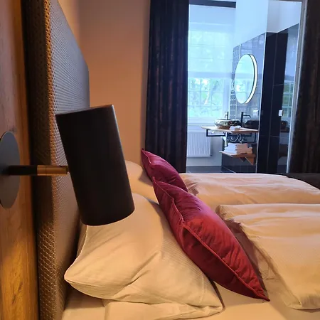 Black Eagle Aparthotel *