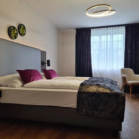 Black Eagle Aparthotel *