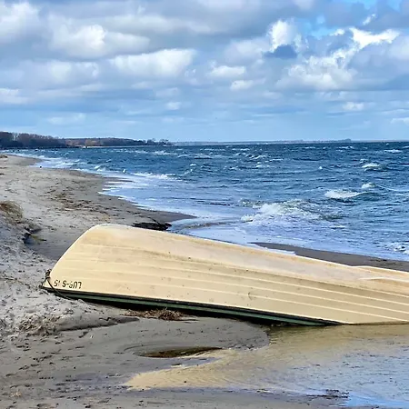 Black Eagle Apartahotel Lubmin