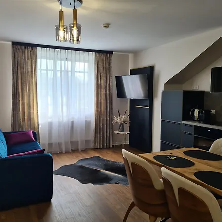 Black Eagle Aparthotel 4*