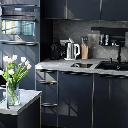 Aparthotel Black Eagle 4*